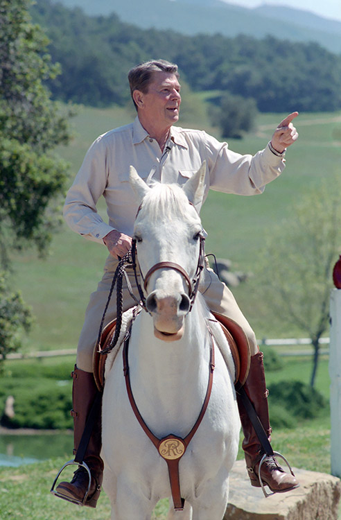4/8/1985 President Reagan riding his horse "El Alamein" at Rancho del Cielo.